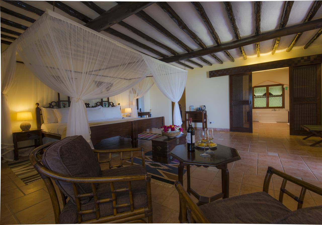 Amani Beach Resort Kutani Kültér fotó