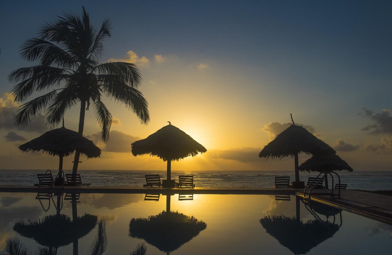 Amani Beach Resort Kutani Kültér fotó